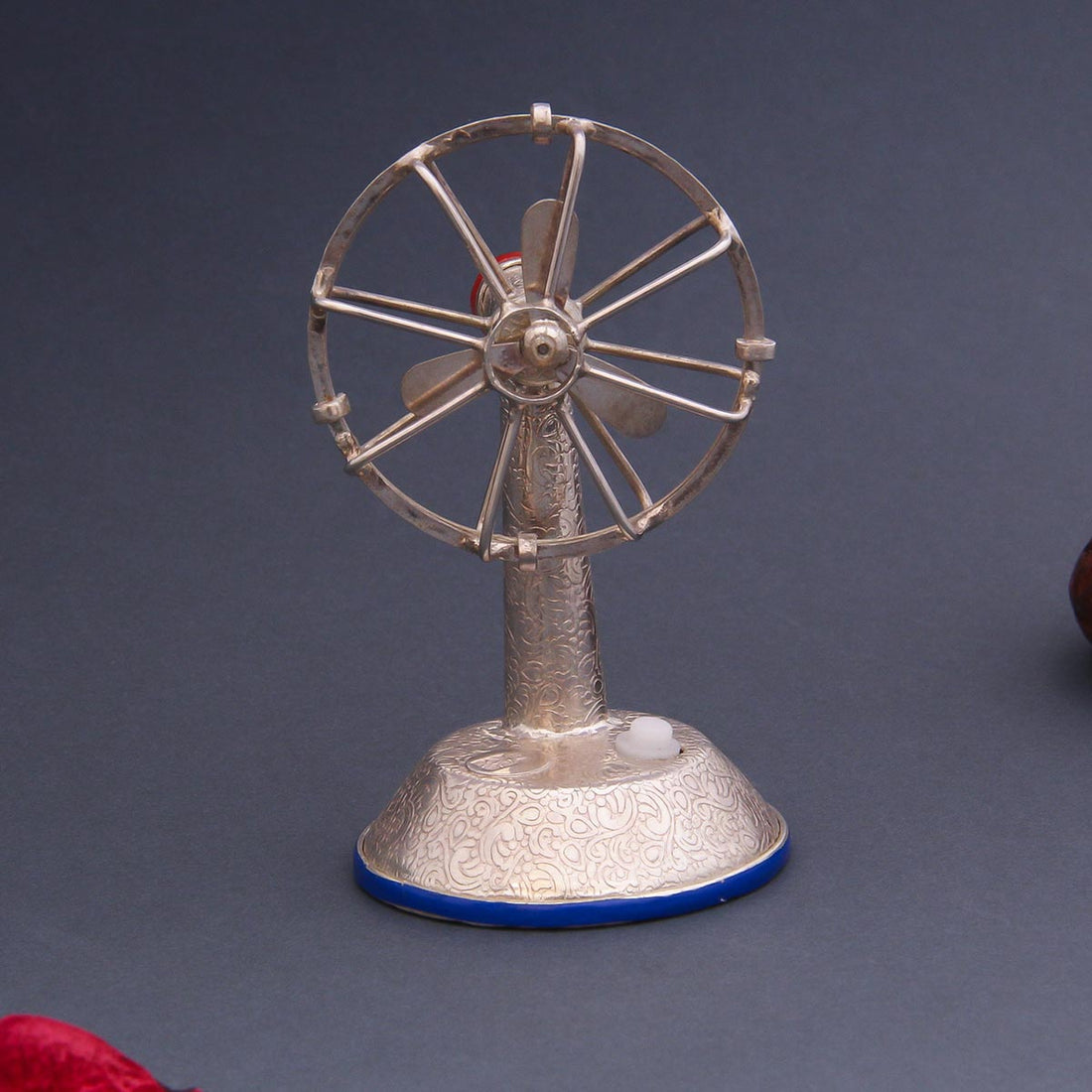 Silver Fan Miniature Collection