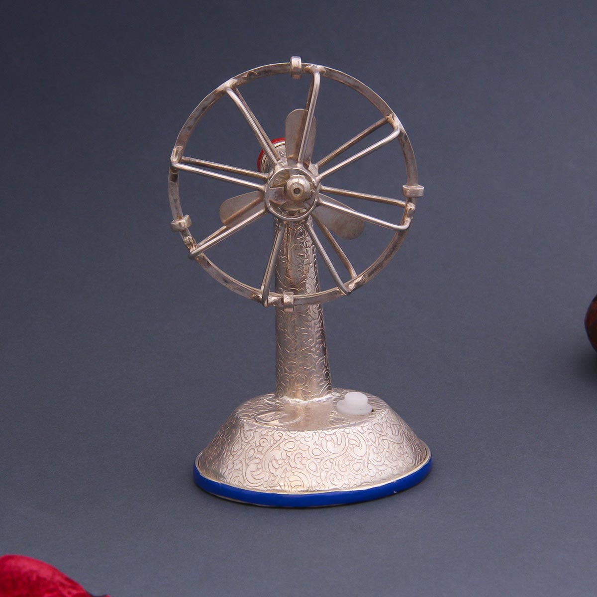 Silver Fan Miniature Collection