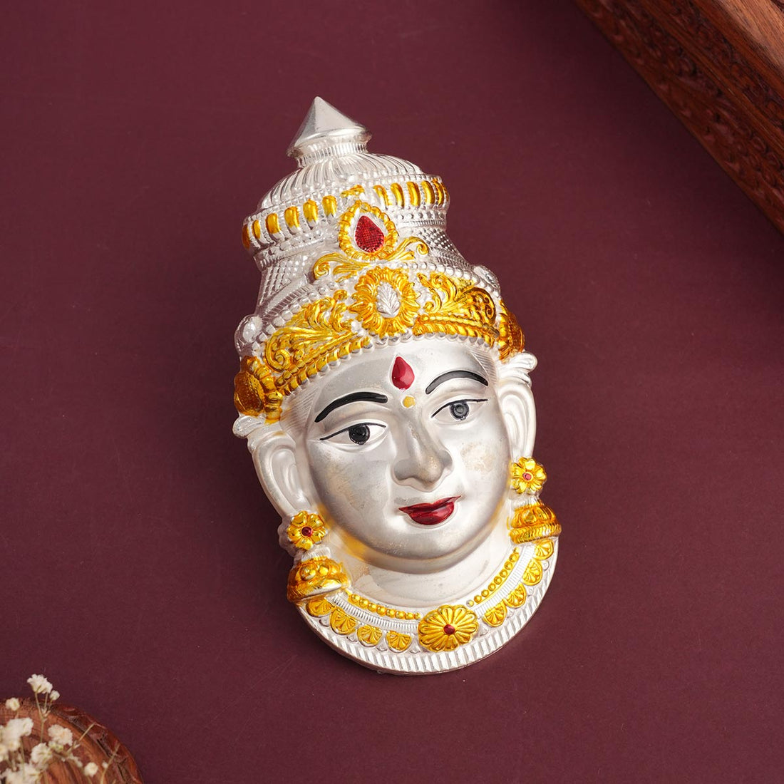 Pooja Varalakshmi Face