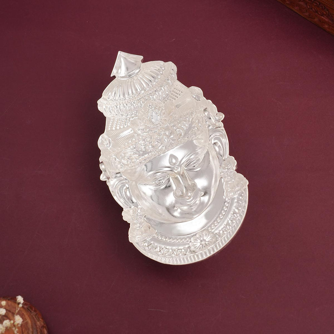 Vedhika Amman Face