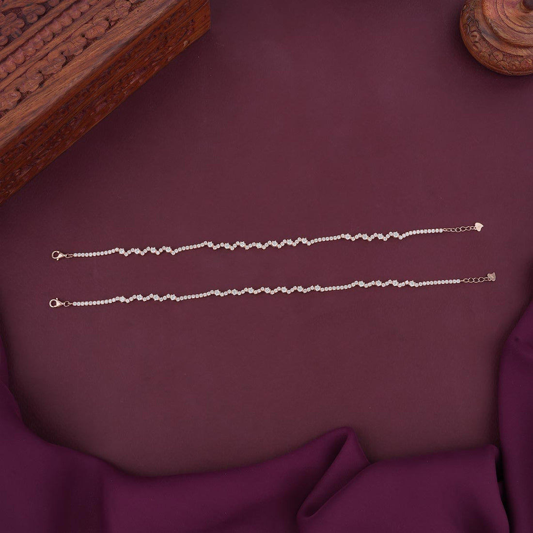 Chic &amp; Glow Anklet